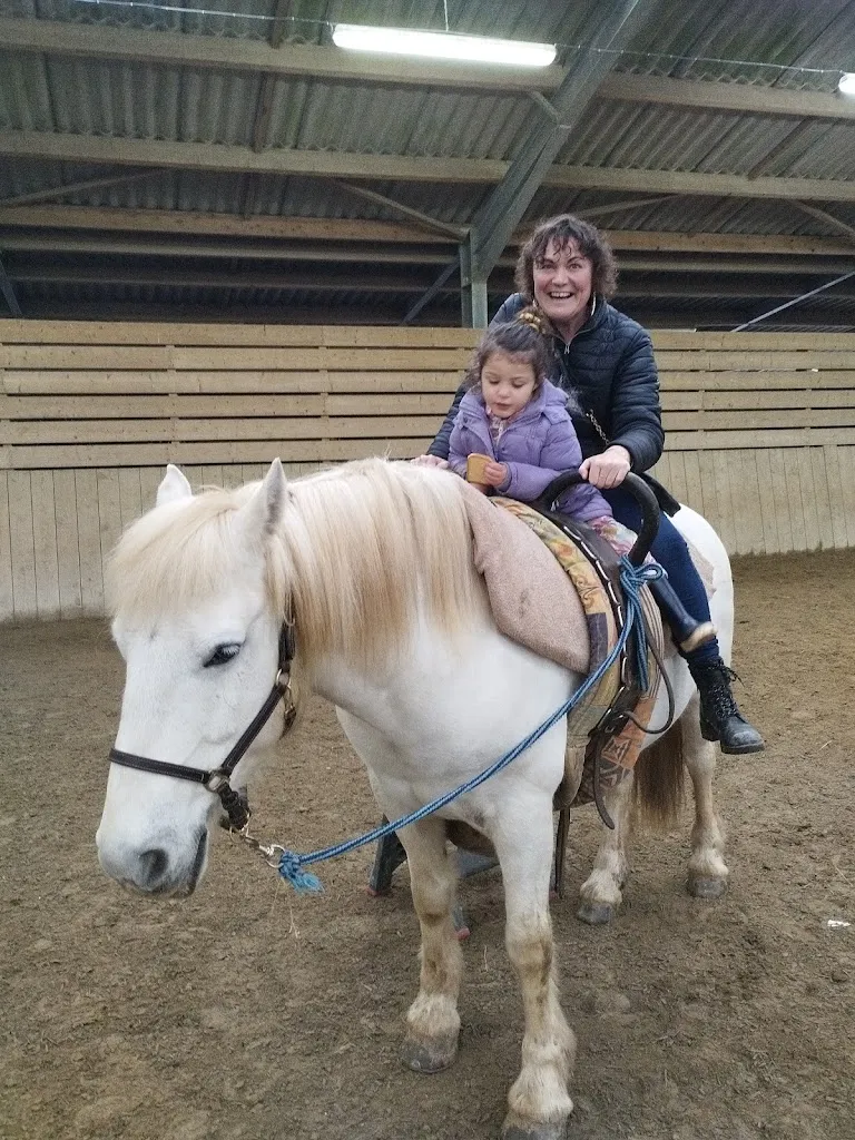 Karine_Vallée de l'Hyère_Plouger_review