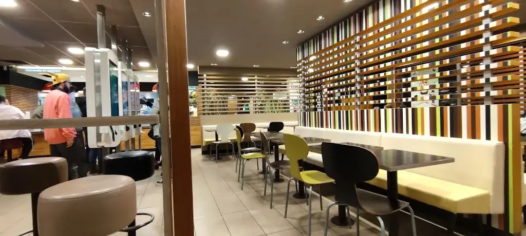 McDonald's restaurant in Carhaix