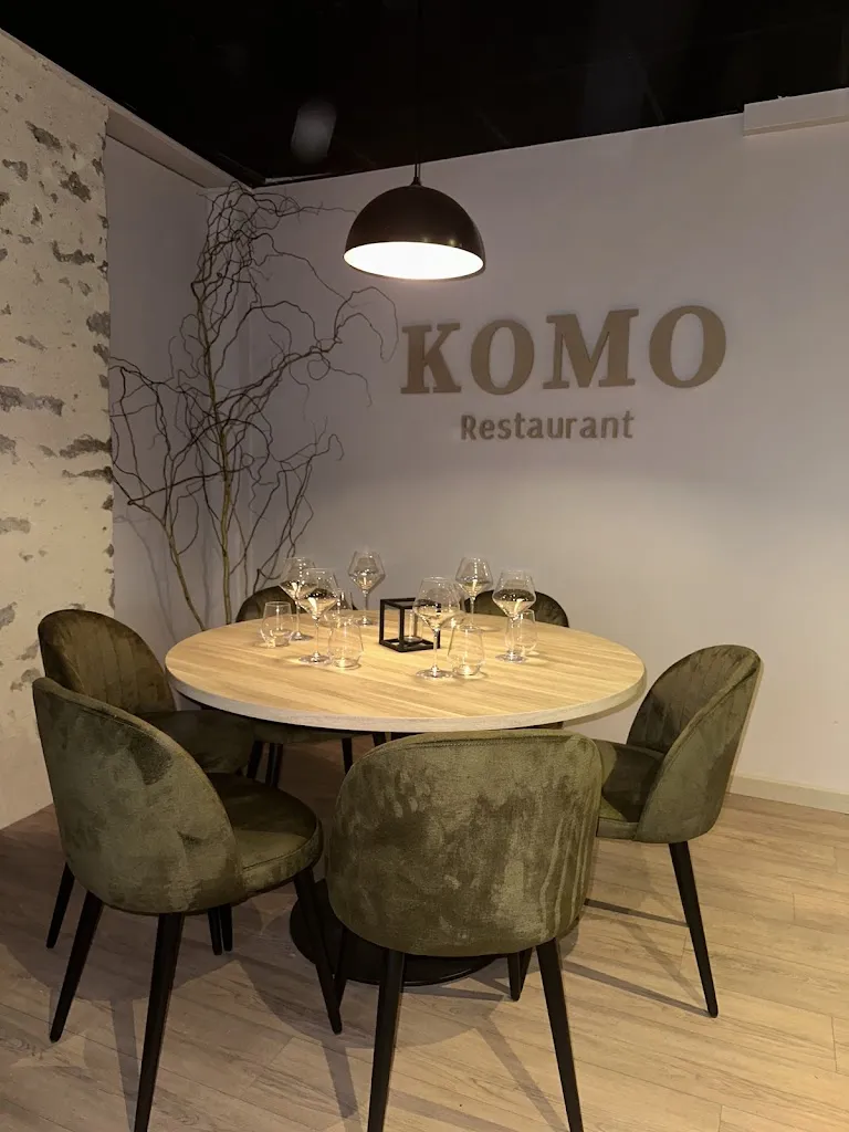 Komo restaurant in Colpo