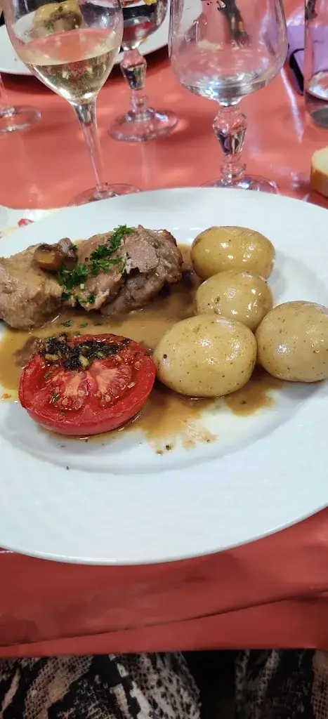 Chez Tonton restaurant in Colpo