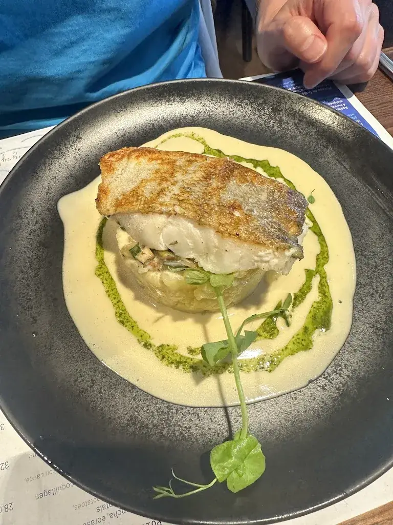 Eva S_Le Café du Port_Combrit_review