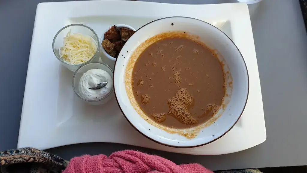 Jude Espiritu_Le Surcouf_Cancale_review