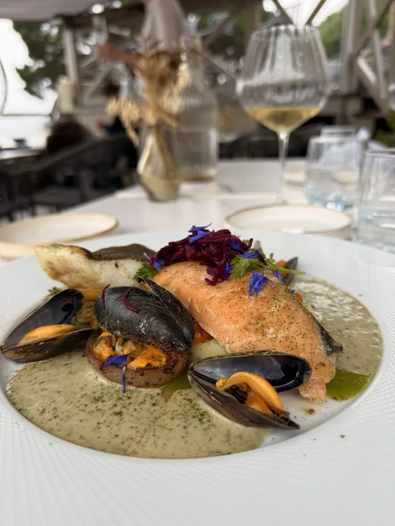 jane stacey_Côté Mer_Cancale_review