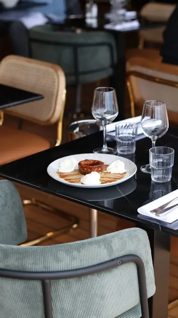 La Marine_Cancale_slider_image_2