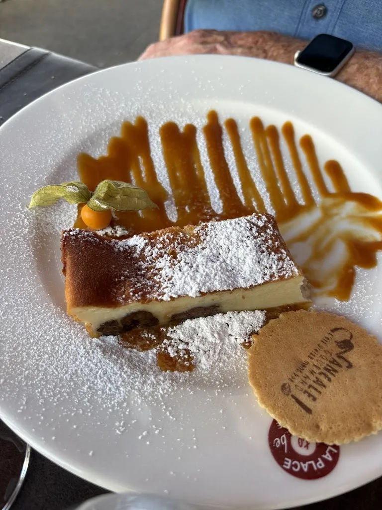 Patra Madden_La Place Restaurant Cancale_Cancale_review