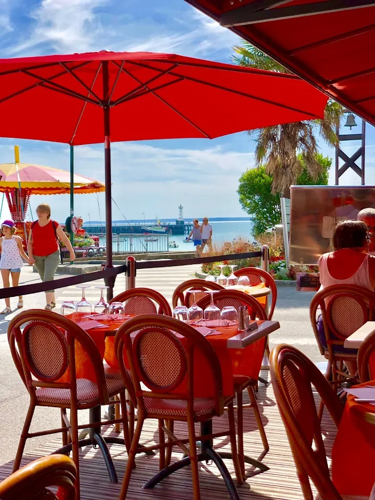 La Place Restaurant Cancale restaurant in Cancale