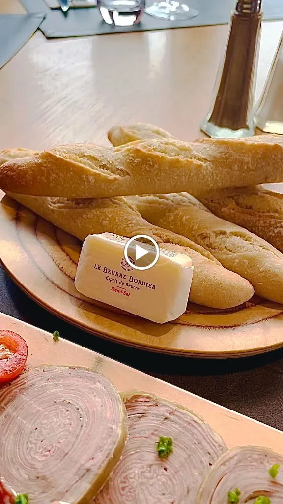 La Place Restaurant Cancale_Cancale_slider_image_2