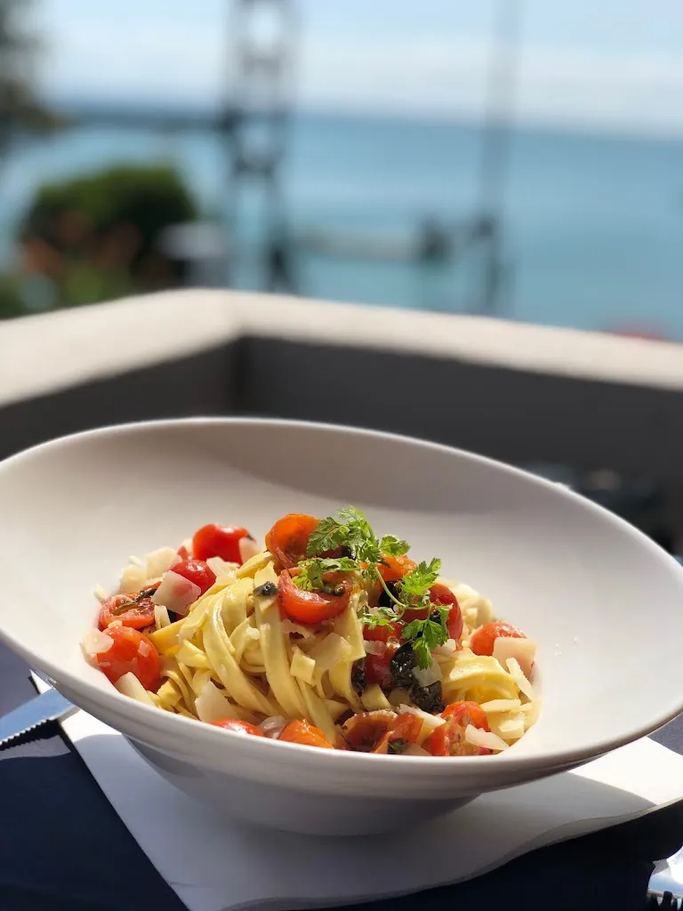 La Place Restaurant Cancale_Cancale_slider_image_3