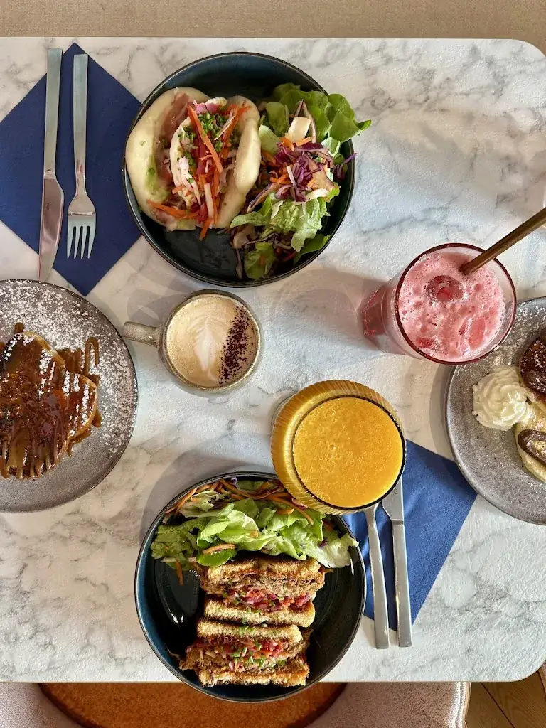 Kêr L - Breizh & Breakfast - Restaurant & Chambre d'hôtes_Cancale_slider_image_3