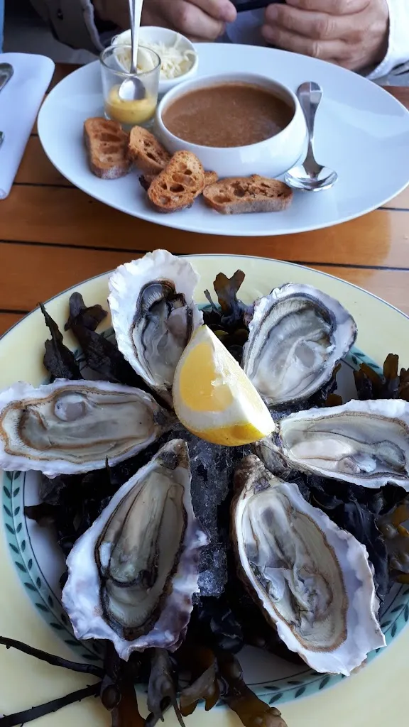 Claire Tefariki_Restaurant Le Troquet_Cancale_review