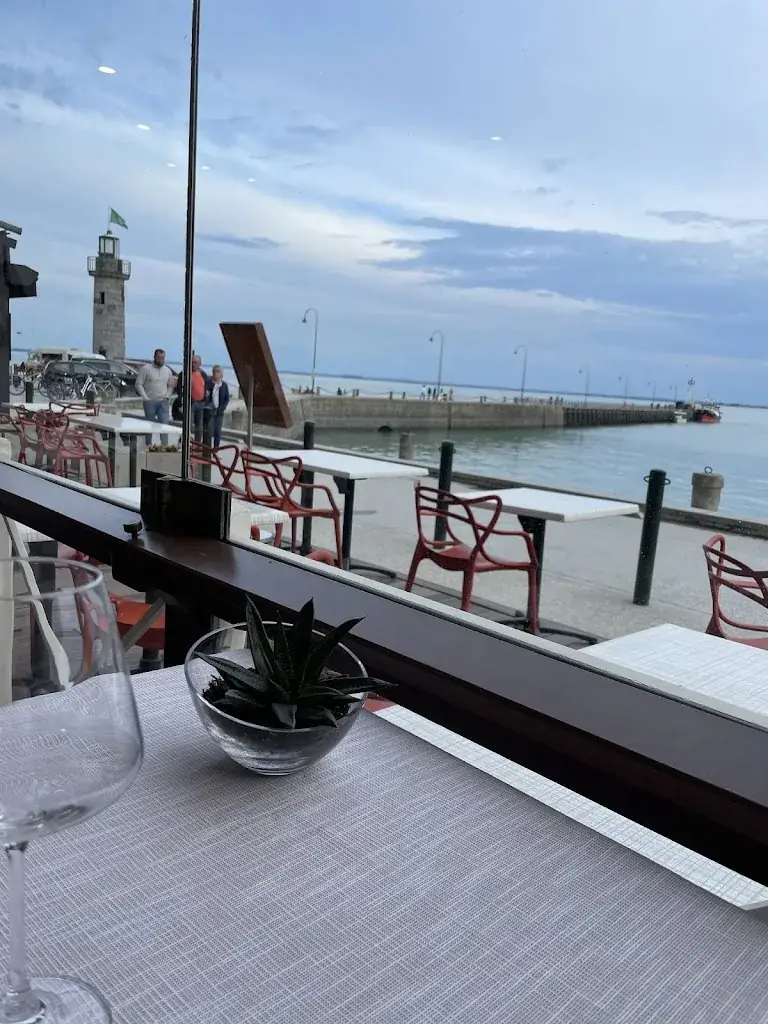 Julie Maryniak_L'Ormeau_Cancale_review