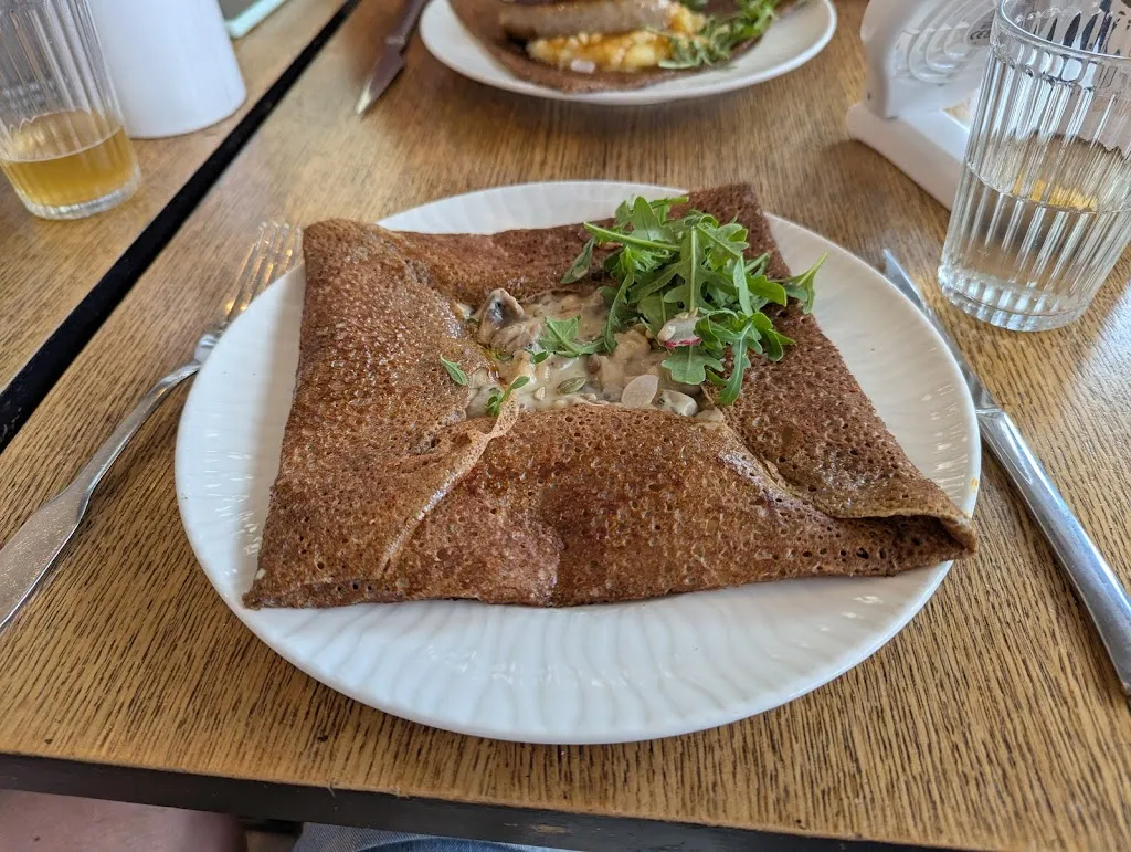 Gordon Gillespie_Crêperie du Port_Cancale_review