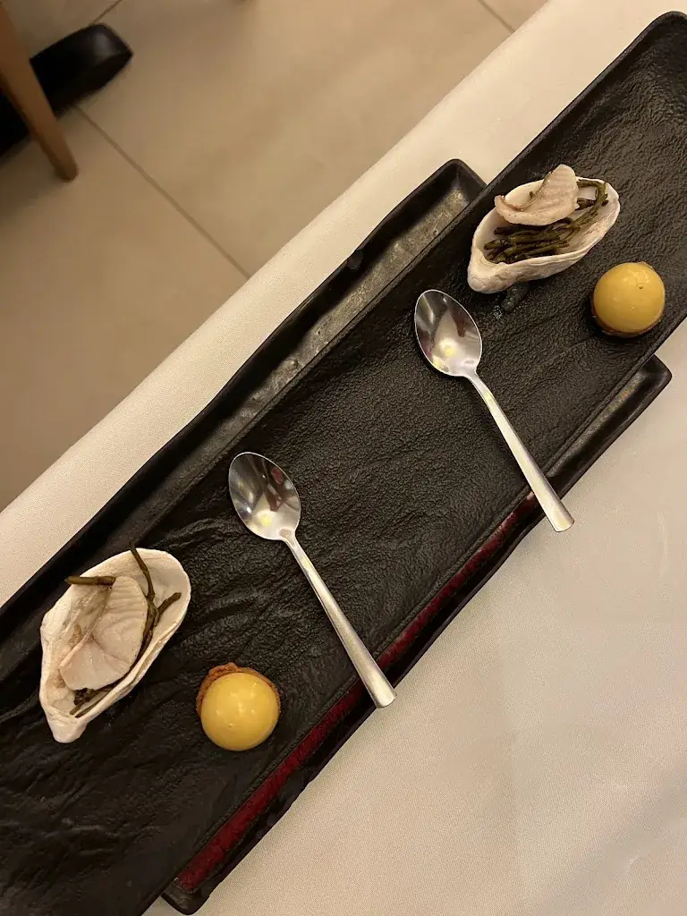 Kitty K._Le Bout du Quai_Cancale_review