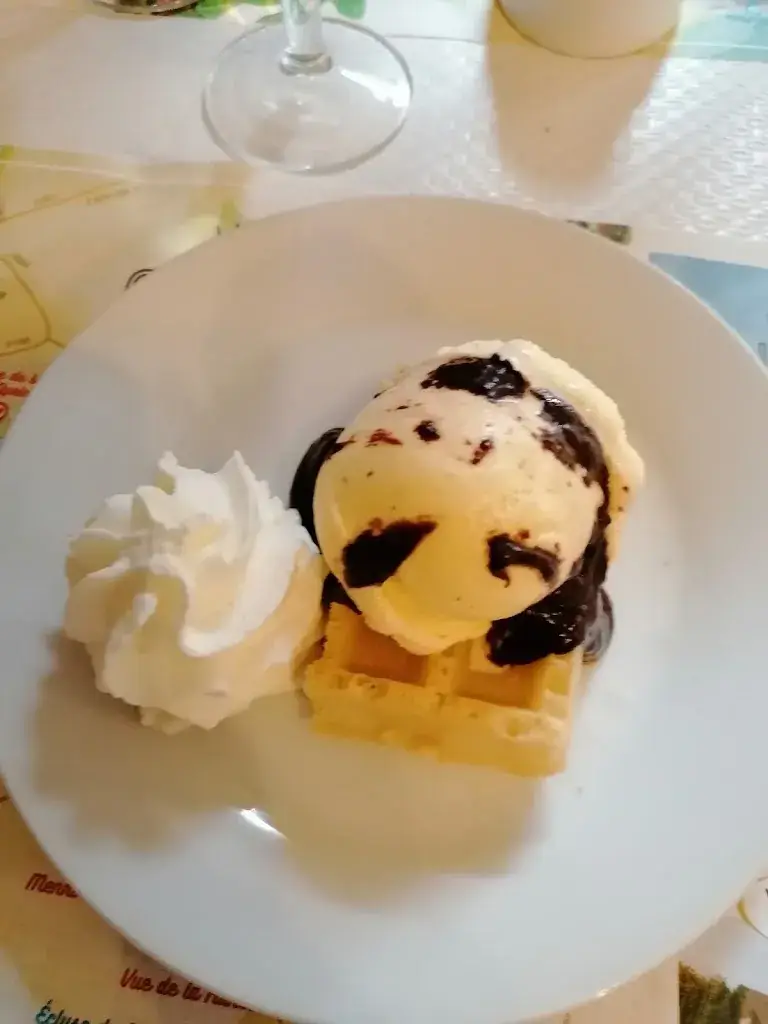 Le Val de Gravel restaurante en Corseul