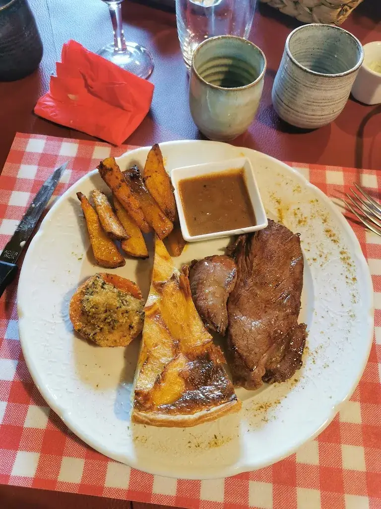 Auberge des Cerfs de Kerfulus restaurant in Cléguérec