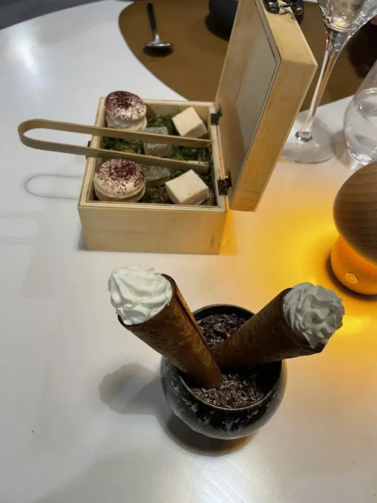 DMA Azardd_Restaurant Hyacinthe & Robert_Pontivy_review