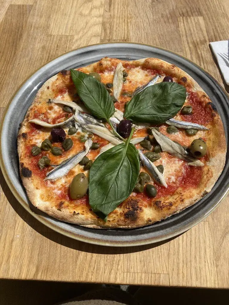 HBE HBE_Po'potes et Pizzas_Corps-Nuds_review