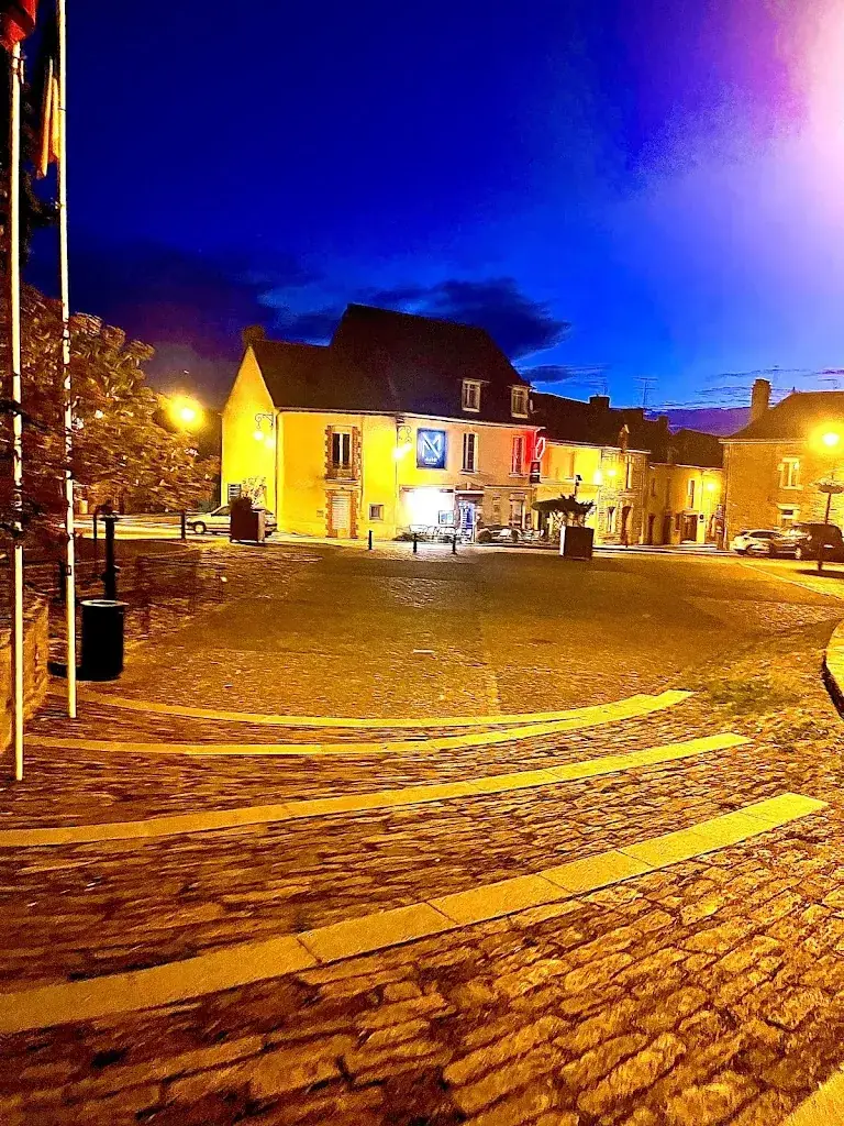 M Café Bar Tabac_Corps-Nuds_slider_image_3