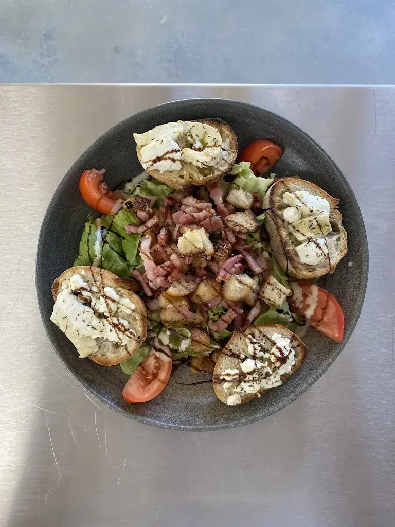 Restaurant le B Bis_Corps-Nuds_slider_image_2