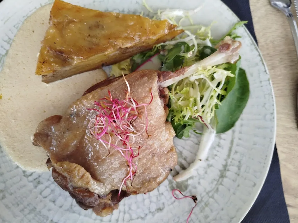 marie christine Divanach_Les Saules_Corps-Nuds_review