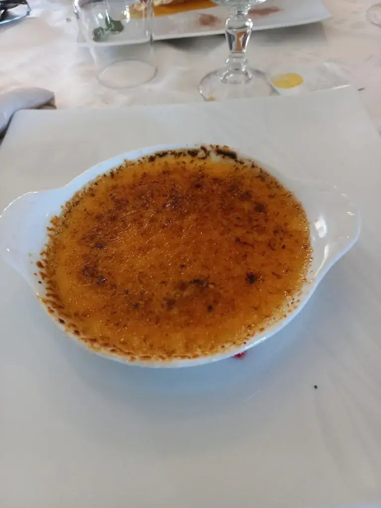 Menu_Restaurant du Vieux Château: Cuisine traditionnelle Moules frites en saison proche St-Jacut St-Cast Côtes-d'Armor Bretagne_Créhen_image_8