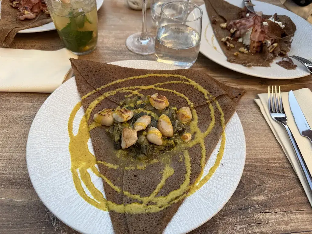 LES SABLES CRÊPERIE_Clohars-Carnoët_slider_image_2