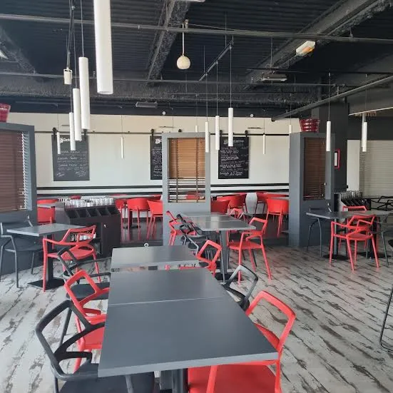 L' Ardoise qui bouge Restaurant in Crach