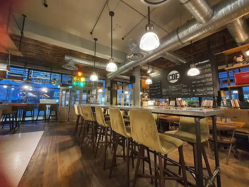 Brasserie CDE & Beer Zone Auray restaurant in Auray