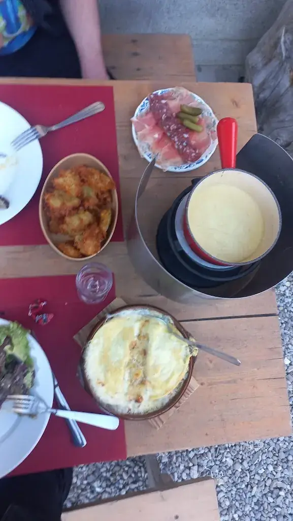 Miranda Libertad_Les Cabrettes_Chapelle-d'Abondance_recensione