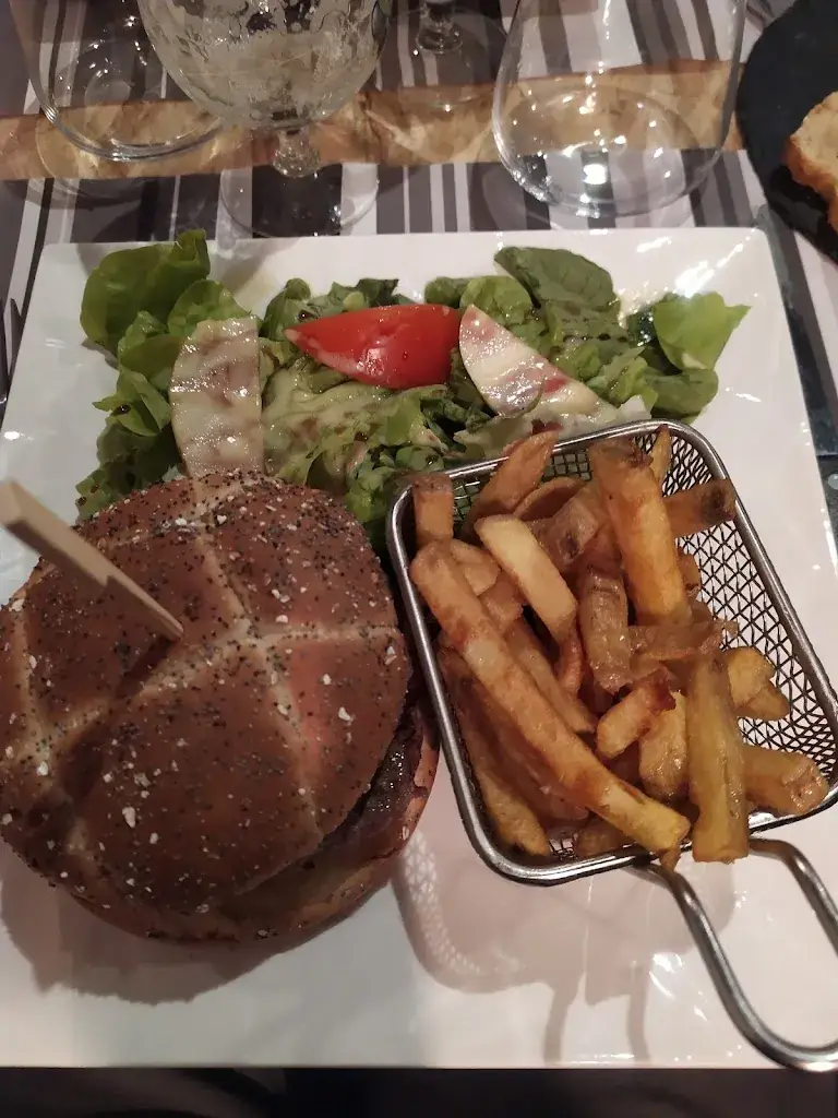 BAR RESTO CHEZ MATT ristorante a Domagné