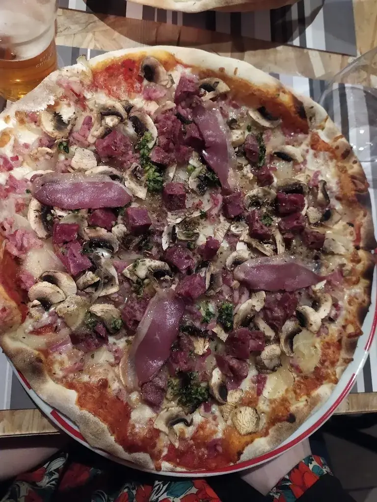 BAR RESTO CHEZ MATT_Domagné_slider_image_2