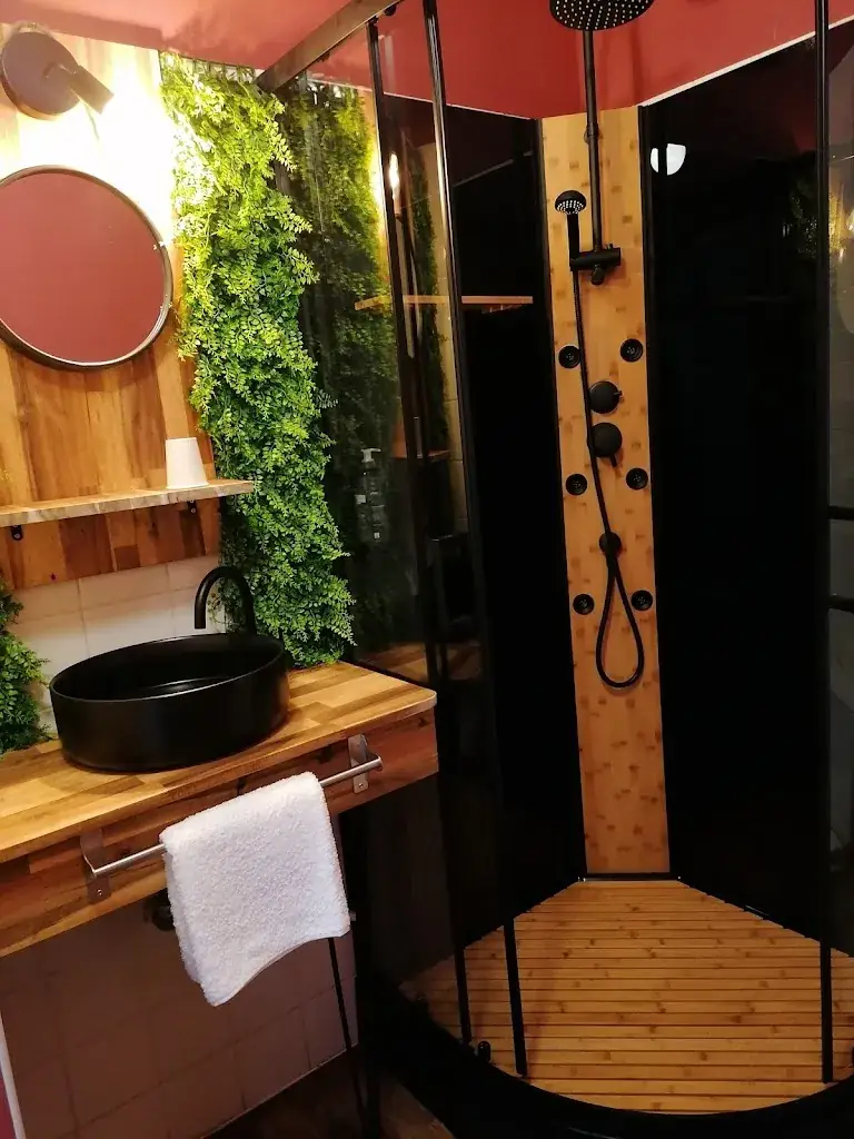 Hôtel Restaurant Le Ricordeau_Domagné_slider_image_2