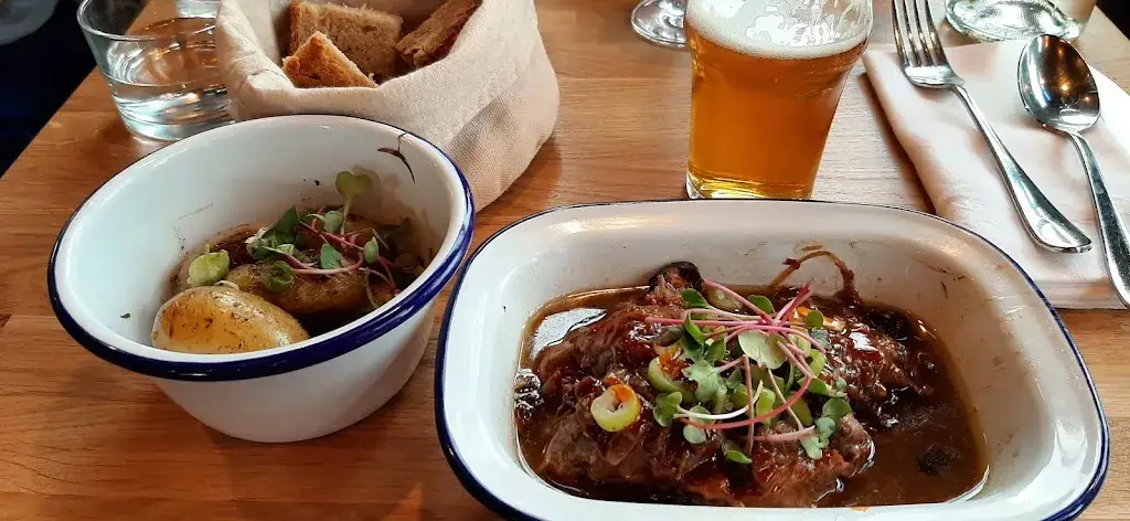 Brasserie Zaï Zaï_Dinan_slider_image_3