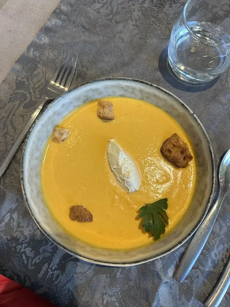 millet manon_Le Cheval Blanc_Montluel_recensione