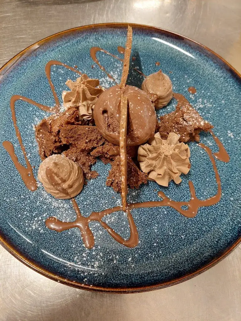 Le Cheval Blanc_Montluel_slider_image_2