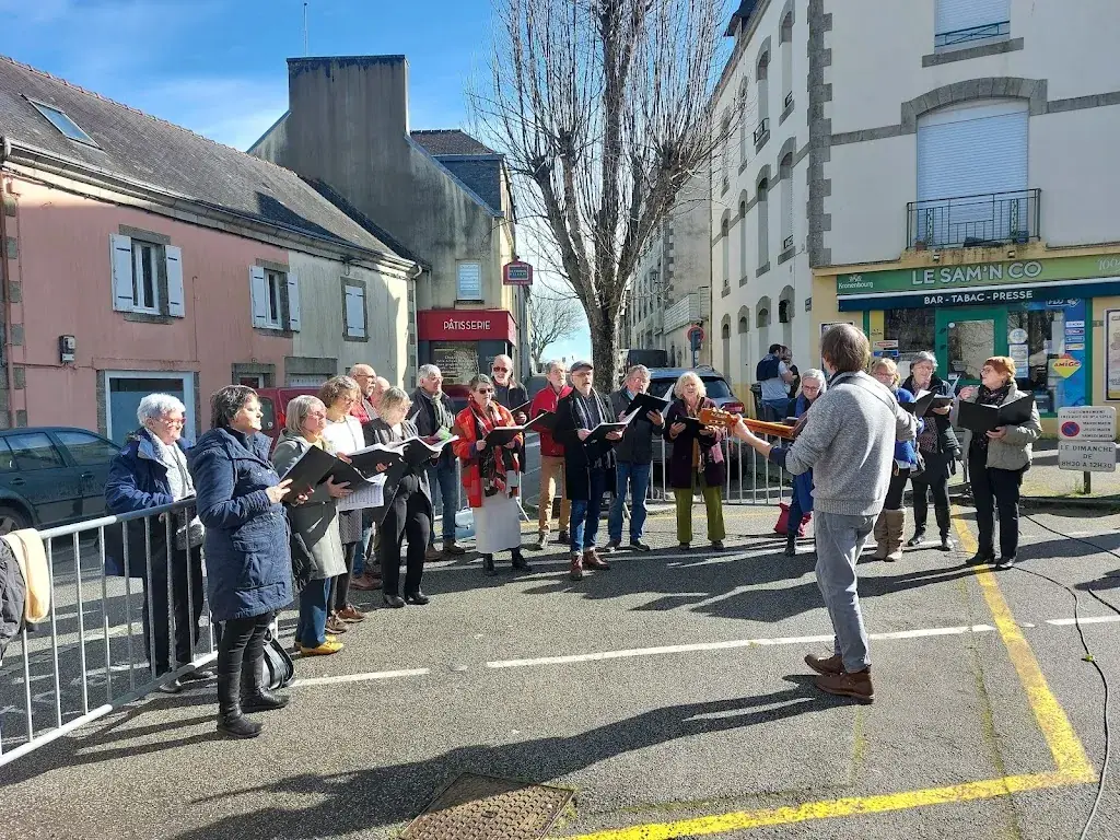 Le Sam'n Co restaurant à Elliant