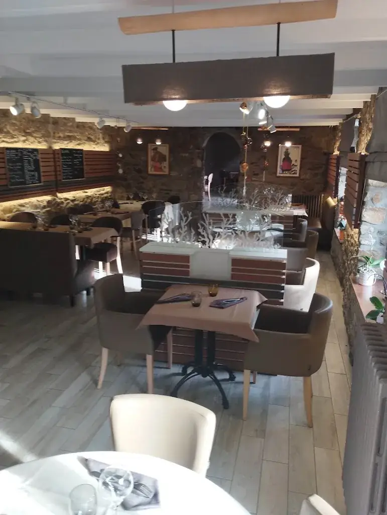 Auberge du Trieux restaurant in Lézardrieux