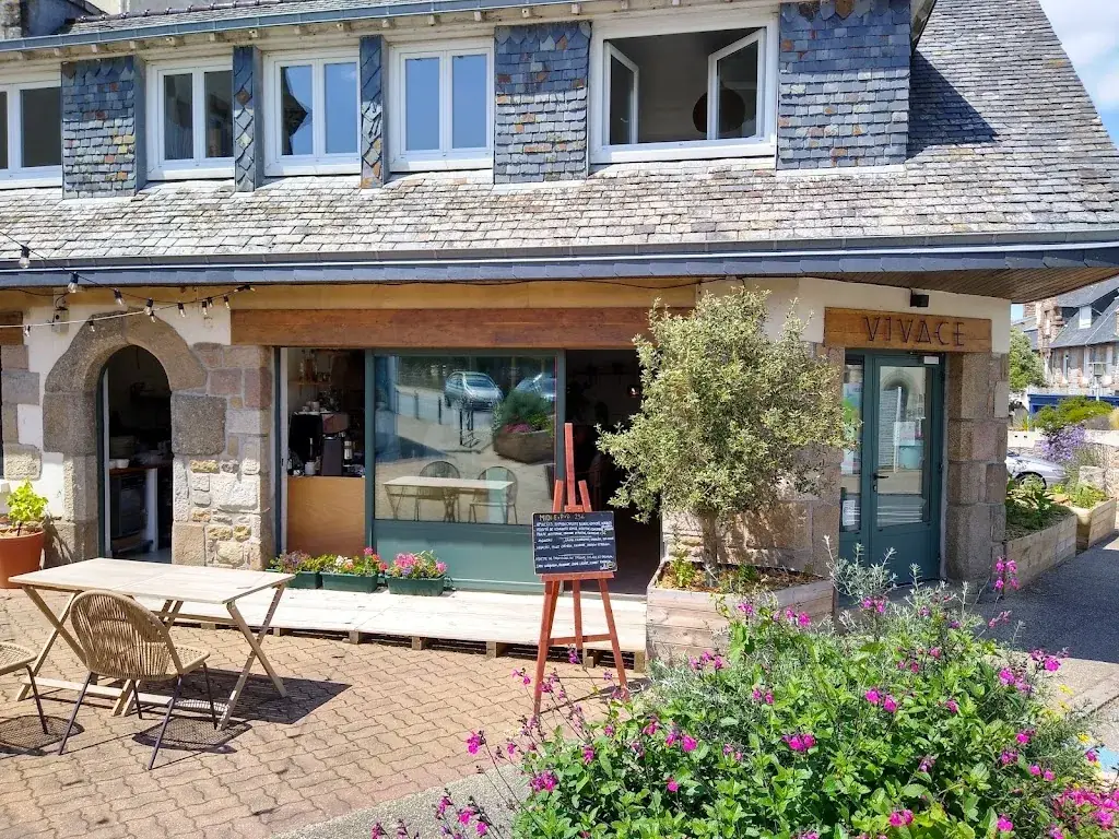 Nic Bruegge_VIVACE_Trébeurden_review