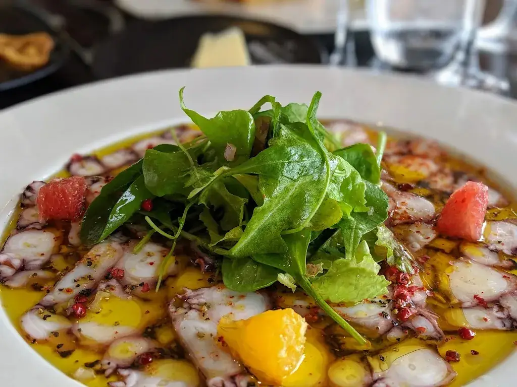 Erin Simons_Le Chantier_Concarneau_review