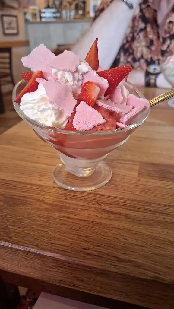 Eleanor Jordan O'Farrell_Le P'tit Bac restaurant_Concarneau_review