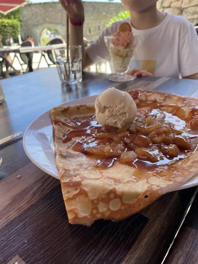 Mark Churchill_Le P'tit Bac restaurant_Concarneau_review