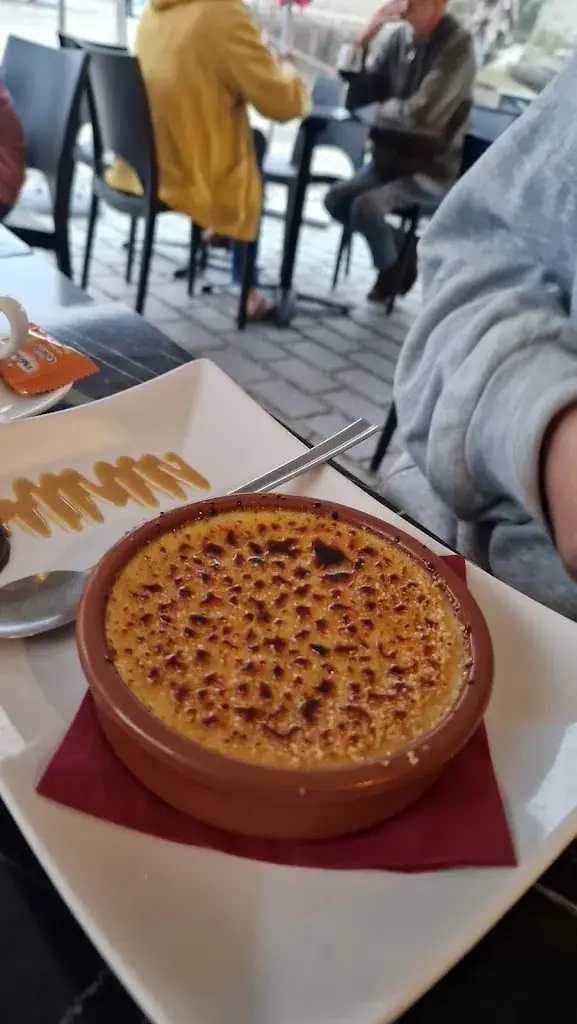 Joanna Reh_Le pourquoi pas_Concarneau_review