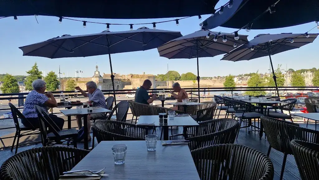 Meike Woning_Le Comptoir_Concarneau_review