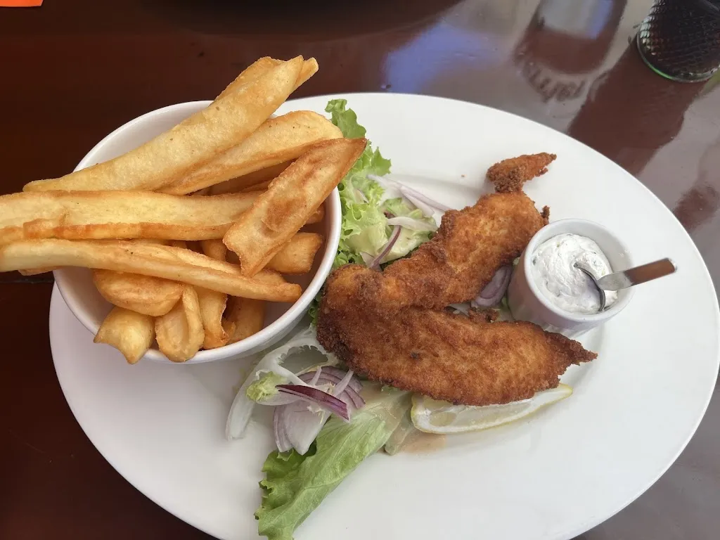 Martin Benson_La Porte Au vin_Concarneau_review