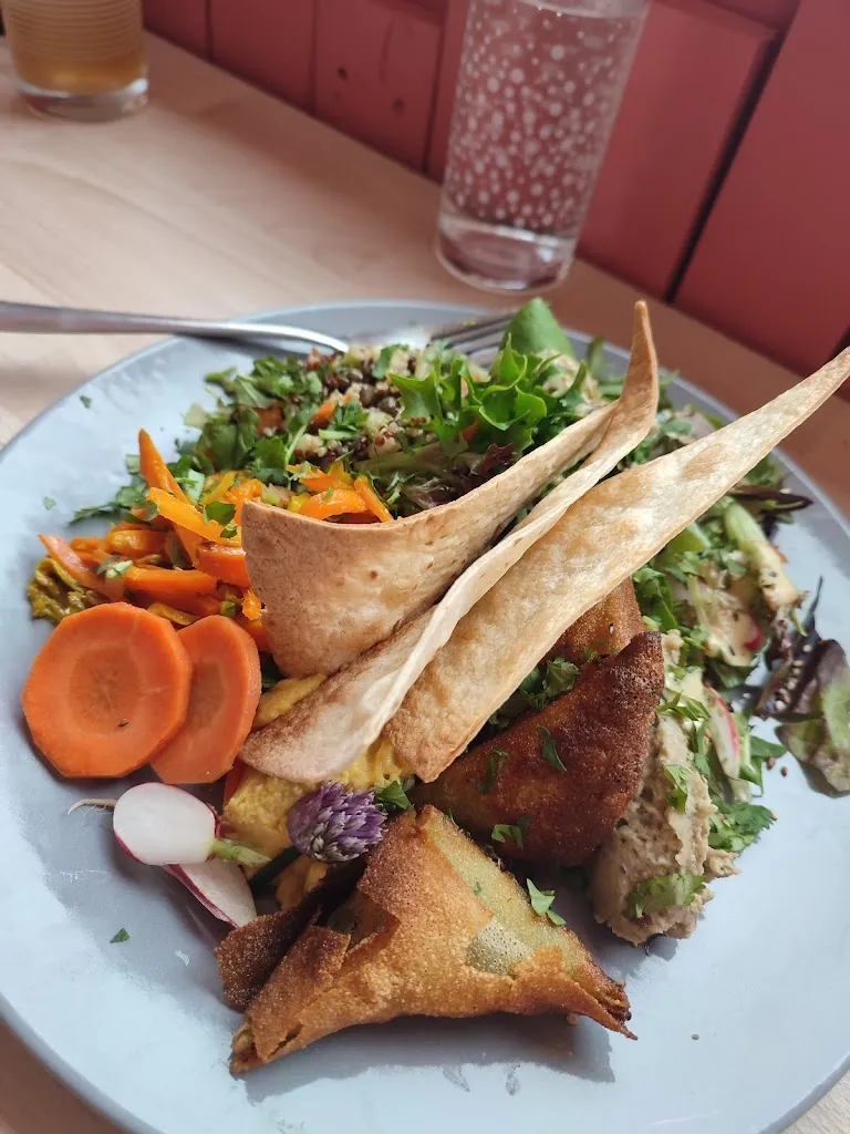 Les herbes folles ristorante a Elven