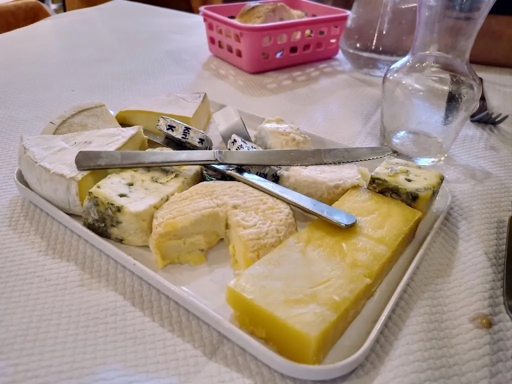 Ilia Emeritus_Café Restaurant du Midi_Beynost_review