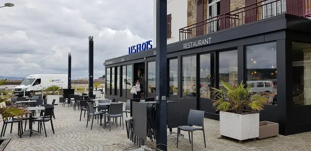 LES FLOTS_Crozon_slider_image_1