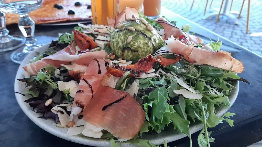 LES FLOTS_Crozon_slider_image_2