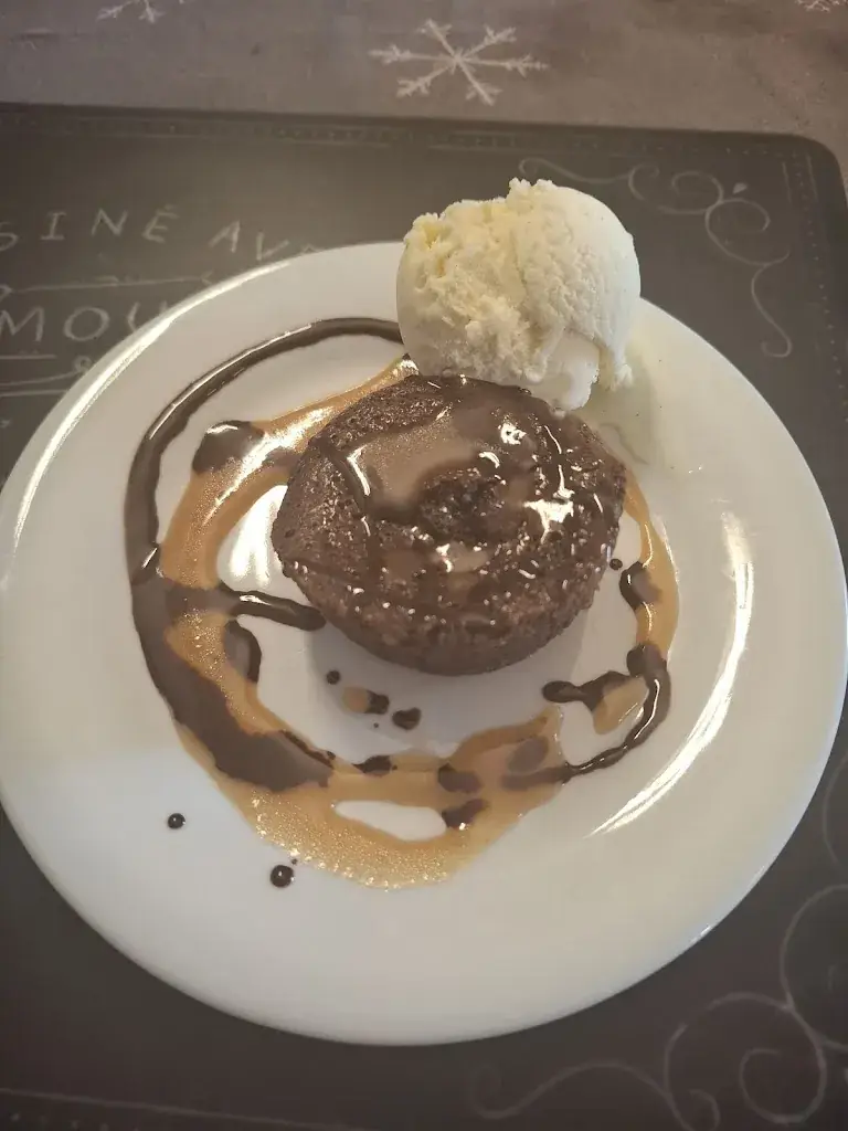 R._L'Hermine_Crozon_review