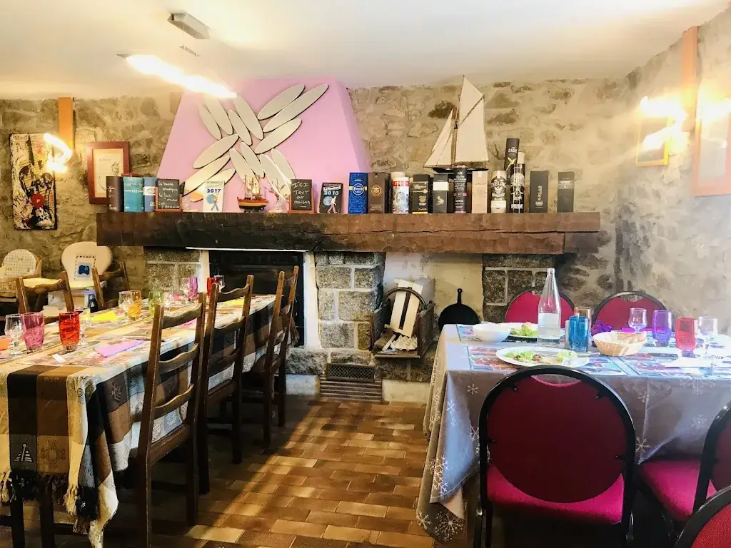 L'Hermine_Crozon_slider_image_2